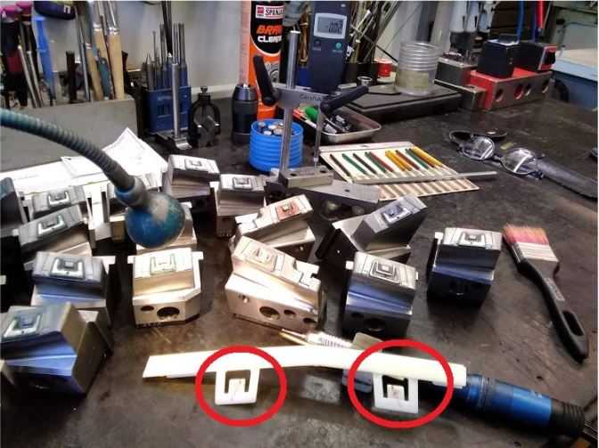 metoda odvzdušnění klipu propíchnutím ( zdroj Troubleshooting HelixPin)